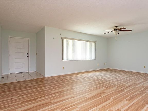 3rd image of 1359 Maywood Ave