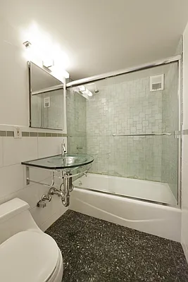 Rented by Compass | media 21