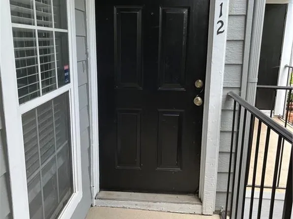 612 Granville Ct, Sandy Springs, GA