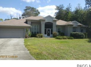 2 Pine St, Homosassa, FL 34446