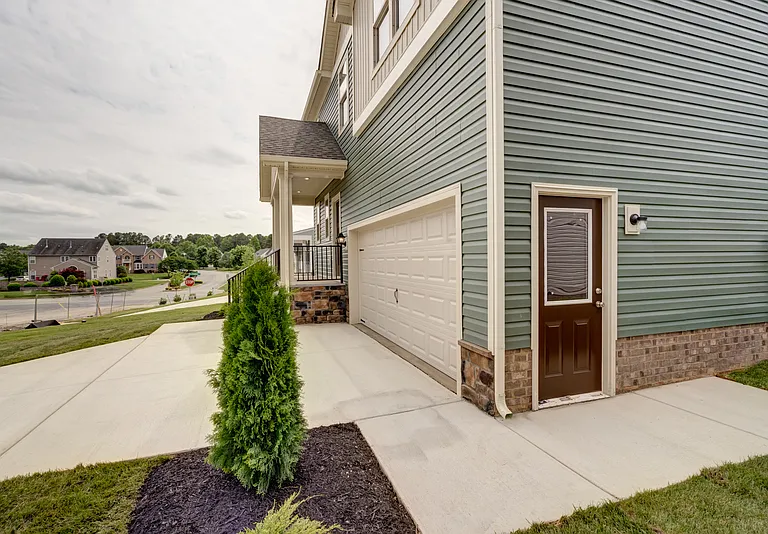 304 Northfield Heights Ln — Photo 5