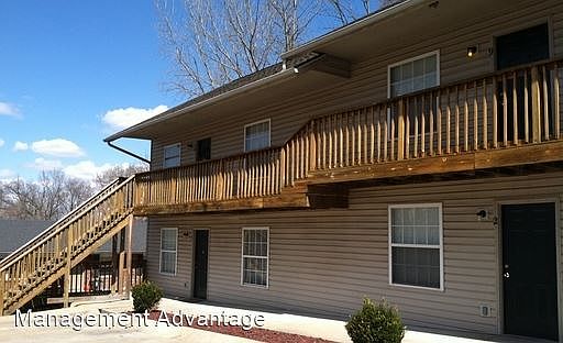 1st image of 1033 Holloway Dr #1