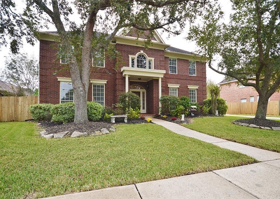 1st image of 509 Eagle Lakes Dr
