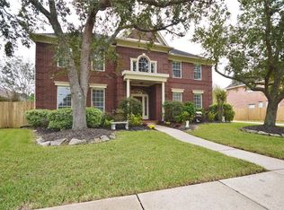 509 Eagle Lakes Dr, Friendswood, TX 77546