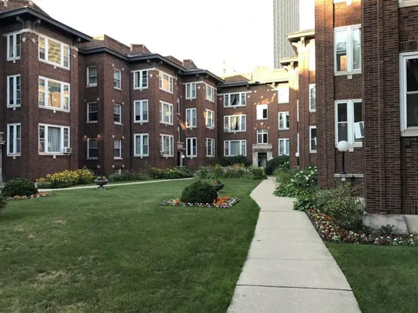 3623 N Pine Grove Ave APT 2W, Chicago, IL 60613