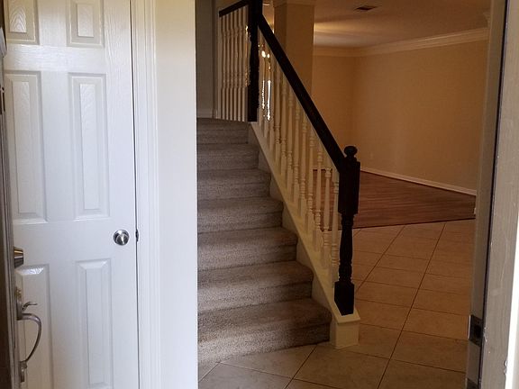 4th image of 509 Birdsong Dr