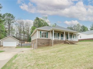 940 Ila Mae Dr, Northport, AL 35473