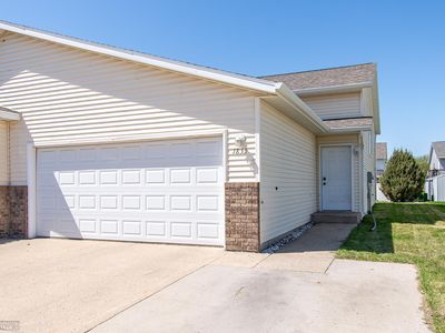 1833 49th St S, Fargo, ND, 58103