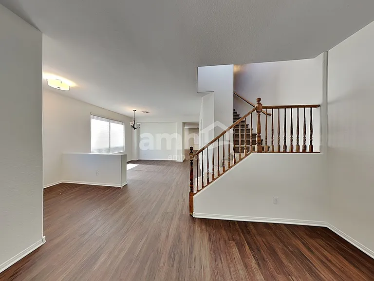 1006 Lone Pine River Ave — Photo 8