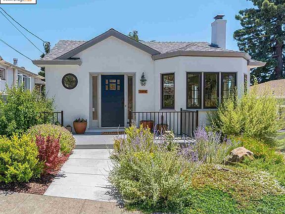 2nd image of 2848 Modesto Ave