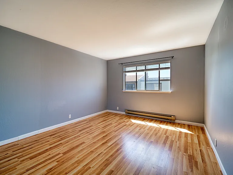 631 Brosnan Ct — Photo 6