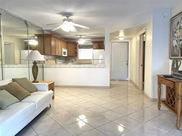 630 Tennis Club Drive #307, Fort Lauderdale, FL 33311