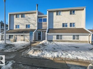 7404 38th Ave NW #3, Edmonton, AB T6K2P8