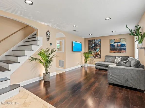 4807 EVENLODE Lane, Jacksonville, FL 32217