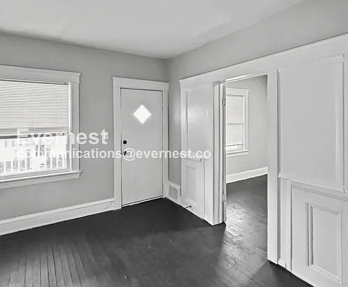 2932 E 118th St #2 — Photo 7