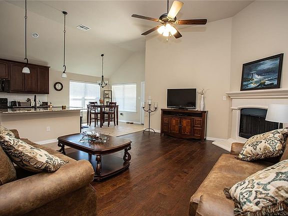 5th image of 1814 Vallana Dr