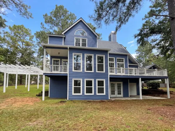 72 Quail Lake Dr, Swainsboro, GA 30401