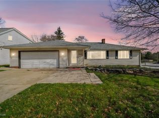 30529 Ridge Rd, Wickliffe, OH 44092