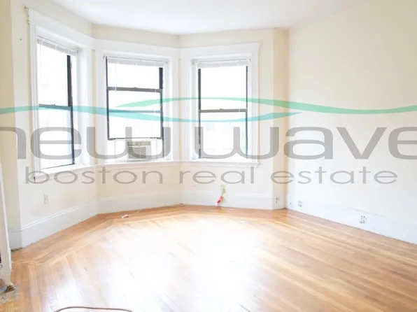 108 Hemenway St, Boston, MA