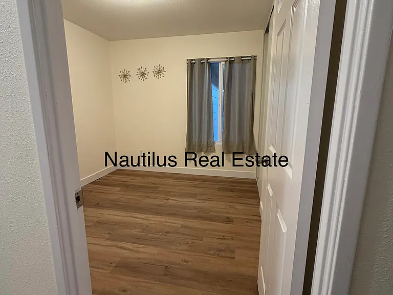 829 Givens St — Photo 22