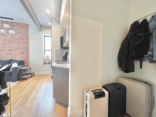 Rented by Doorway NYC, LLC | media 13