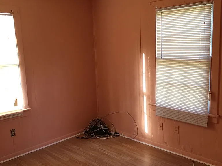 2216 Mississippi Ave — Photo 7
