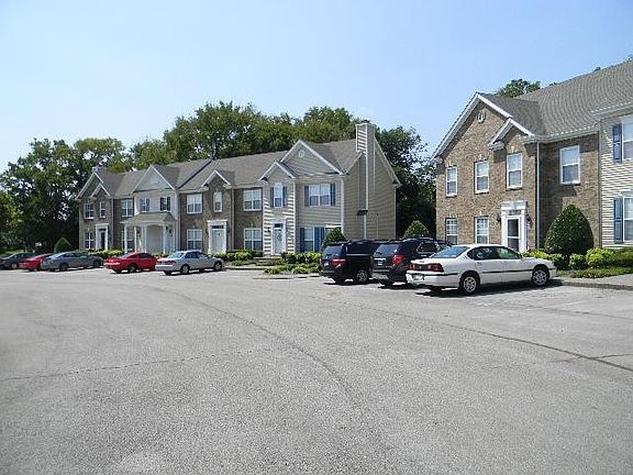 5th image of 207 Newport Meadows Cir