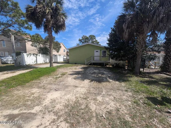 613 Gardenia St, Panama City Beach, FL 32407