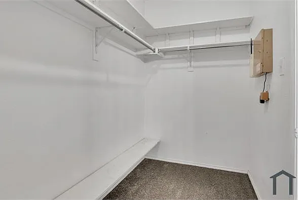 2417 Hawkwood Ct — Photo 24