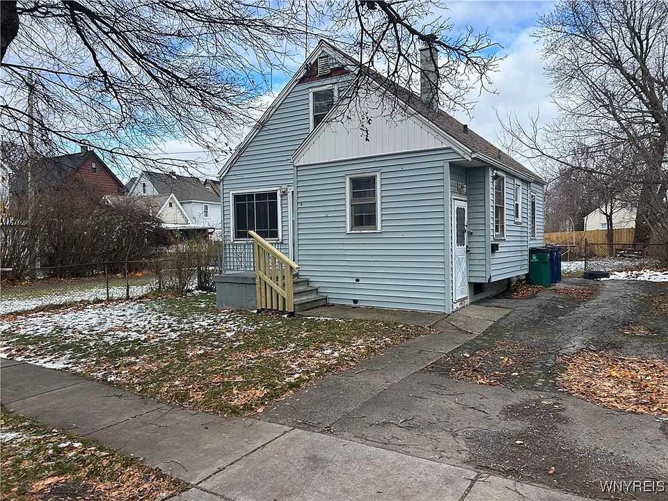 2nd image of 18 Spaulding St