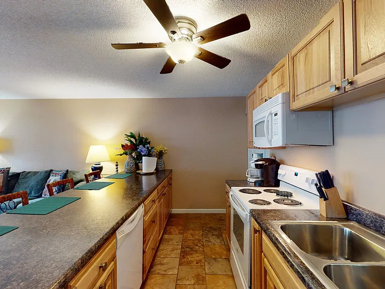 103 Southwood Shores Pl #1C — Photo 14