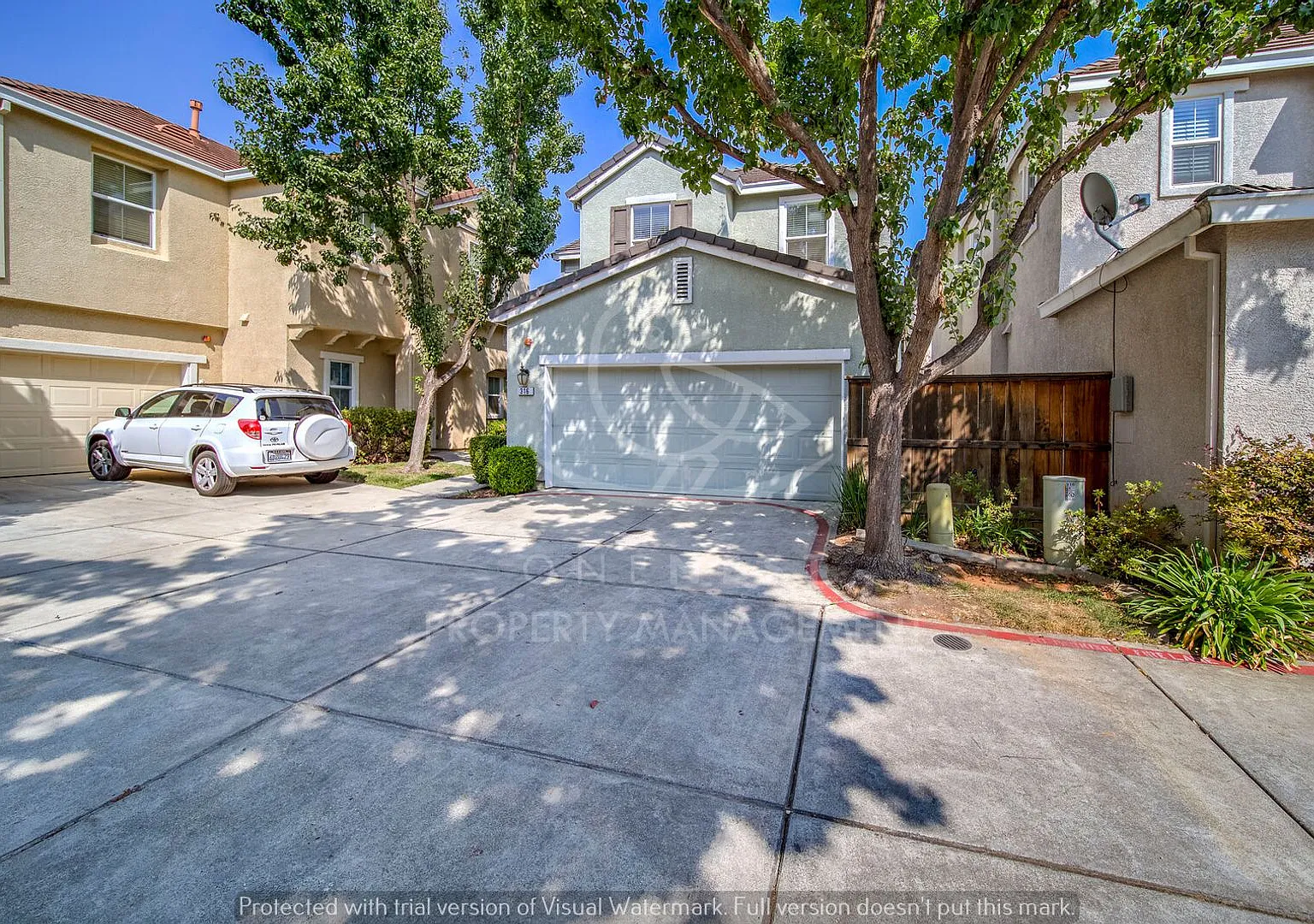 Charming Lincoln Rental, 3 Bedrooms + 2-Car Garage — Photo 3