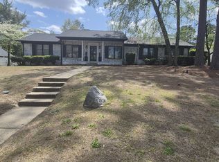 2439 Dartmouth Dr, Fayetteville, NC 28304