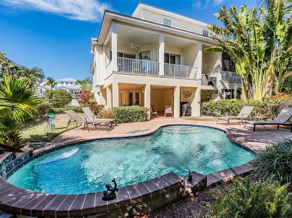315 64th St, Holmes Beach, FL 34217