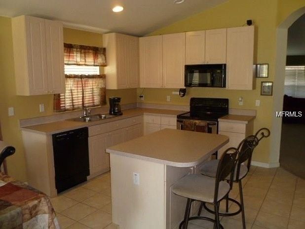 2nd image of 2905 Conner Ln