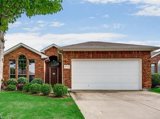2716 Twinflower Dr, Fort Worth, TX 76244