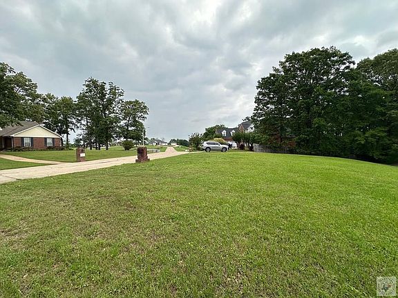 2nd image of 4106 Water Oak Dr
