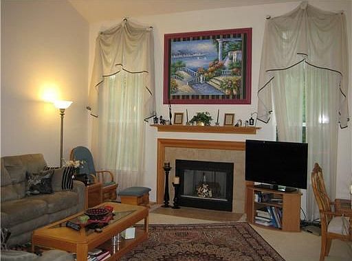 2nd image of 3223 Kilburn Park Cir