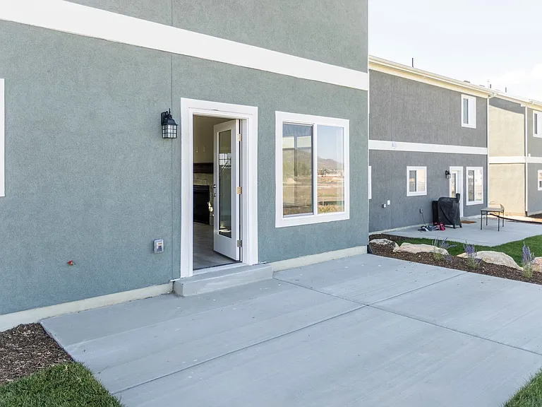 1153 Becca Rd — Photo 4