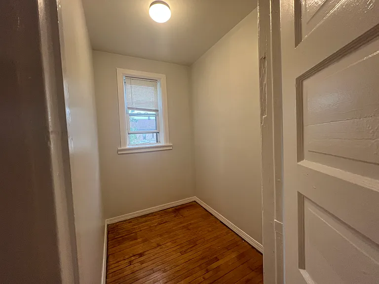 2658 W 23rd St #3R — Photo 19