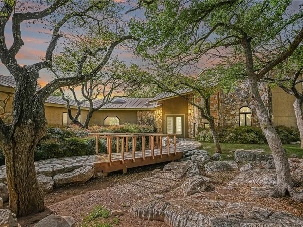 900 Sharp Rock, Horseshoe Bay, TX 78657