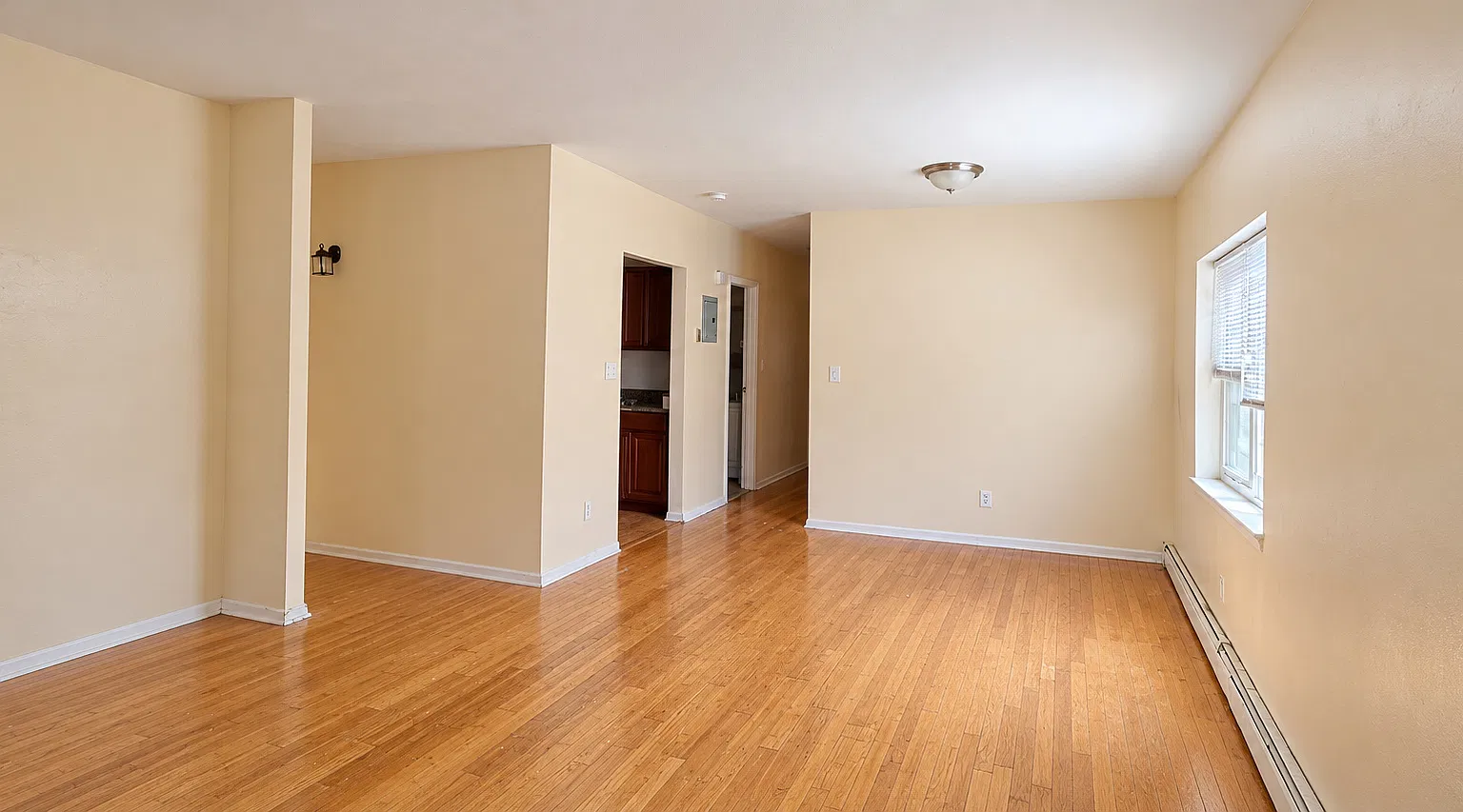 3 bed, $3,200 — Photo 4
