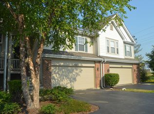 3025 Saganashkee Ln, Naperville, IL 60564