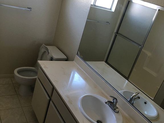 5th image of 15346 Bellflower Blvd #3
