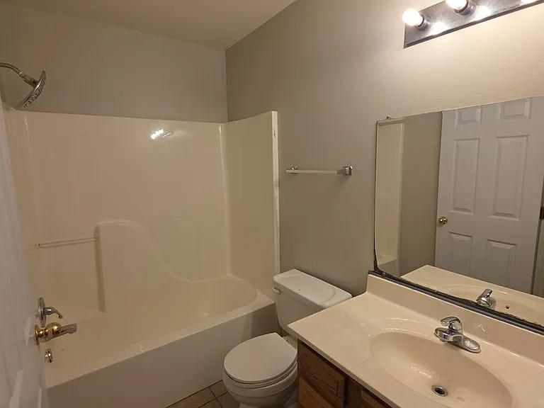 106 Willow Creek Dr — Photo 11