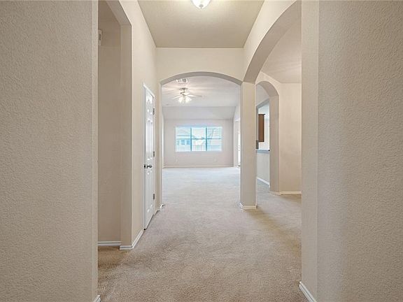 5th image of 13308 Holly Crest Ter