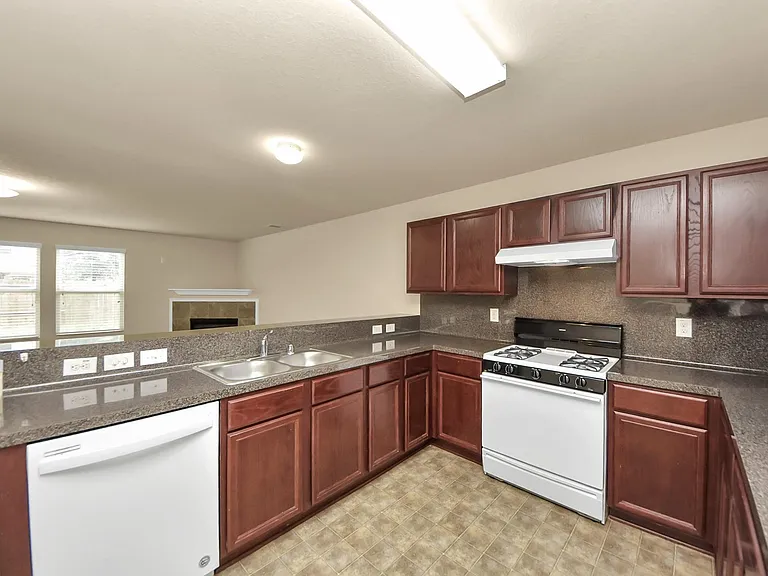 11014 Cape Rise Trl — Photo 7