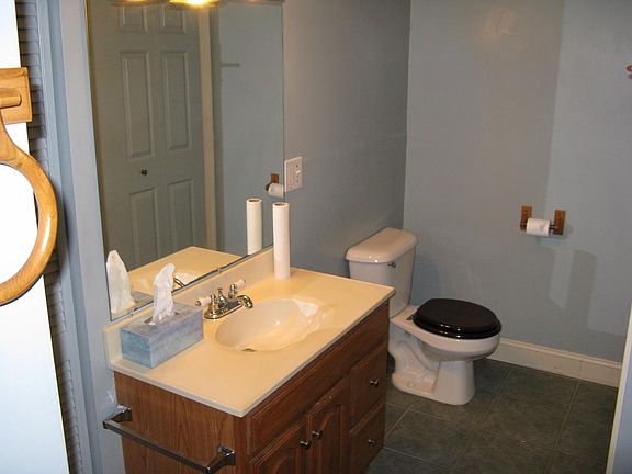 Large Bathroom with Washer and Dryer hookups.