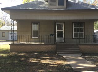 1015 N Maple St, Hutchinson, KS 67501