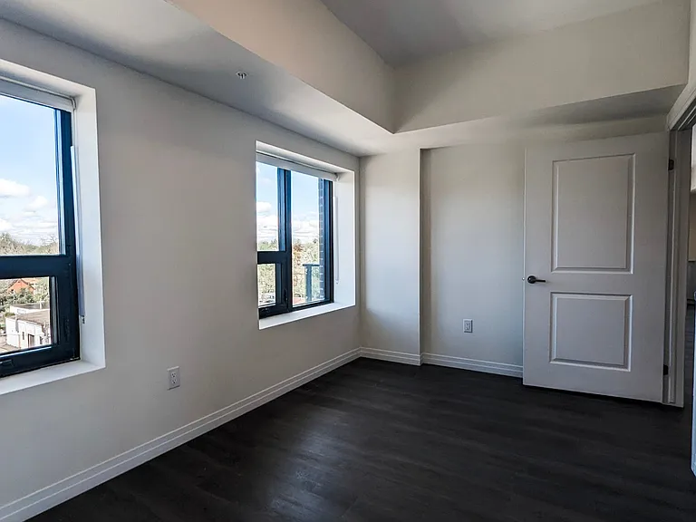 387 King St E #408 — Photo 24